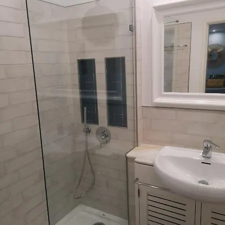 Waves Alvor Портиман